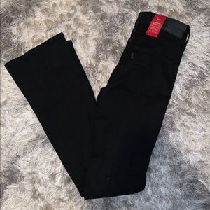 Levi’s Black Jeans